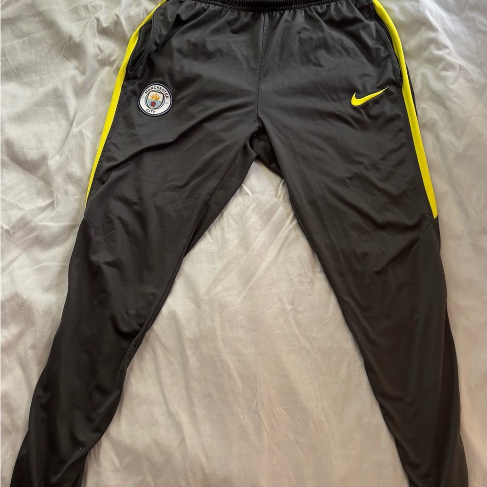 2016/17 Manchester City Nike Training Joggers - (UK) Men’s Large (SLIM FIT)